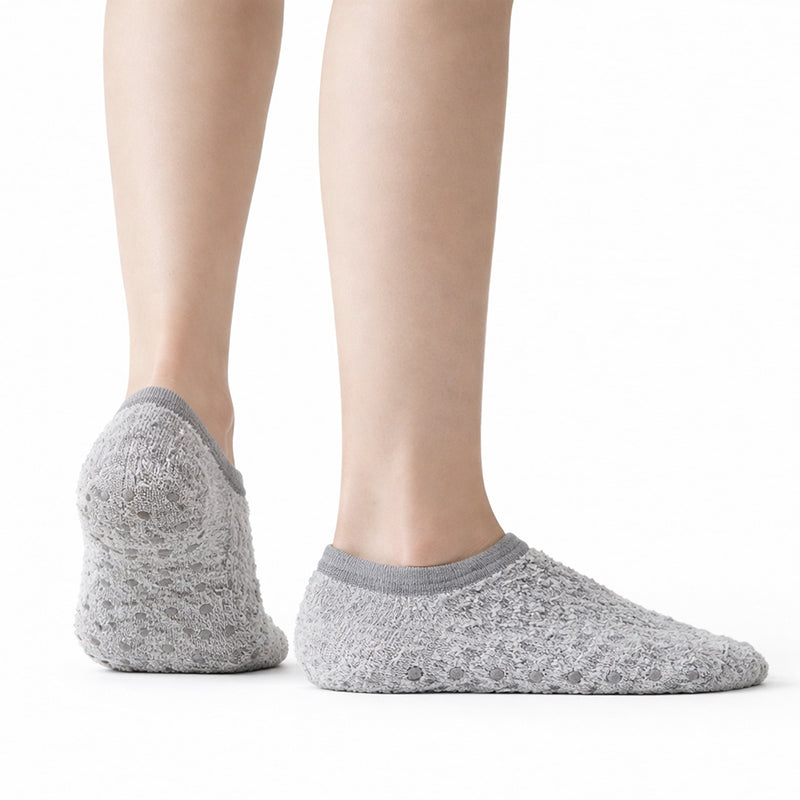 Non-Slip Fuzzy No-Show Socks - White/Light Gray/Gray Polar Feet