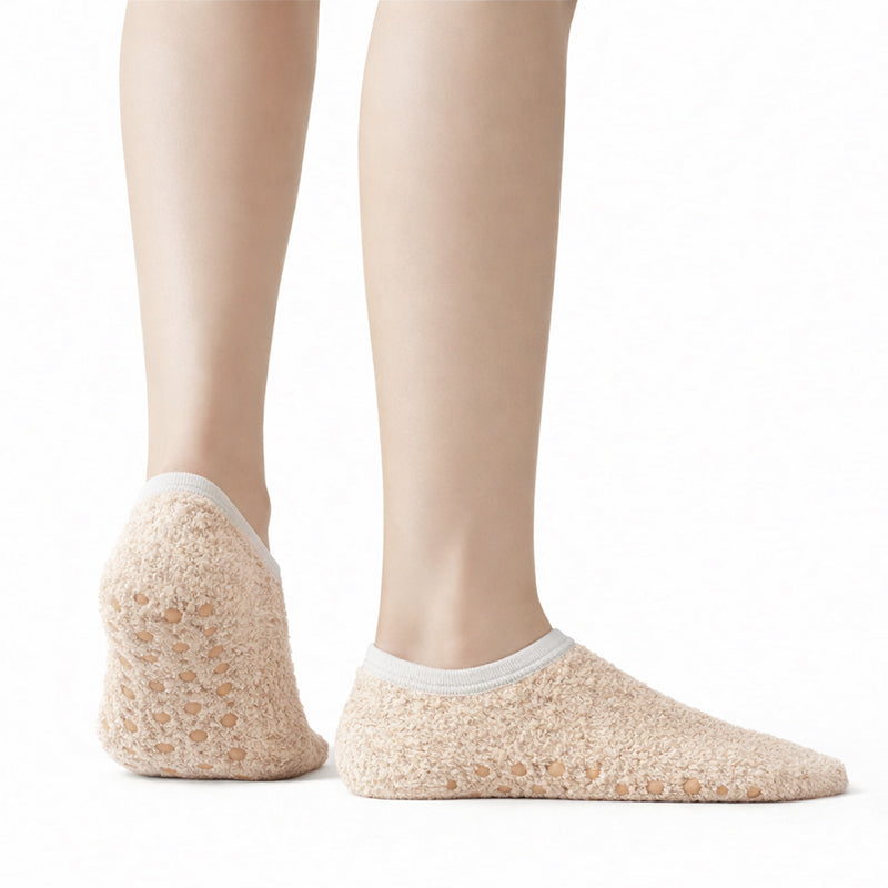 Non-Slip Fuzzy No-Show Socks - White/Cream/Light Gray Polar Feet