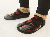 earthrunners sandals with polar feet tabi flipflop socks